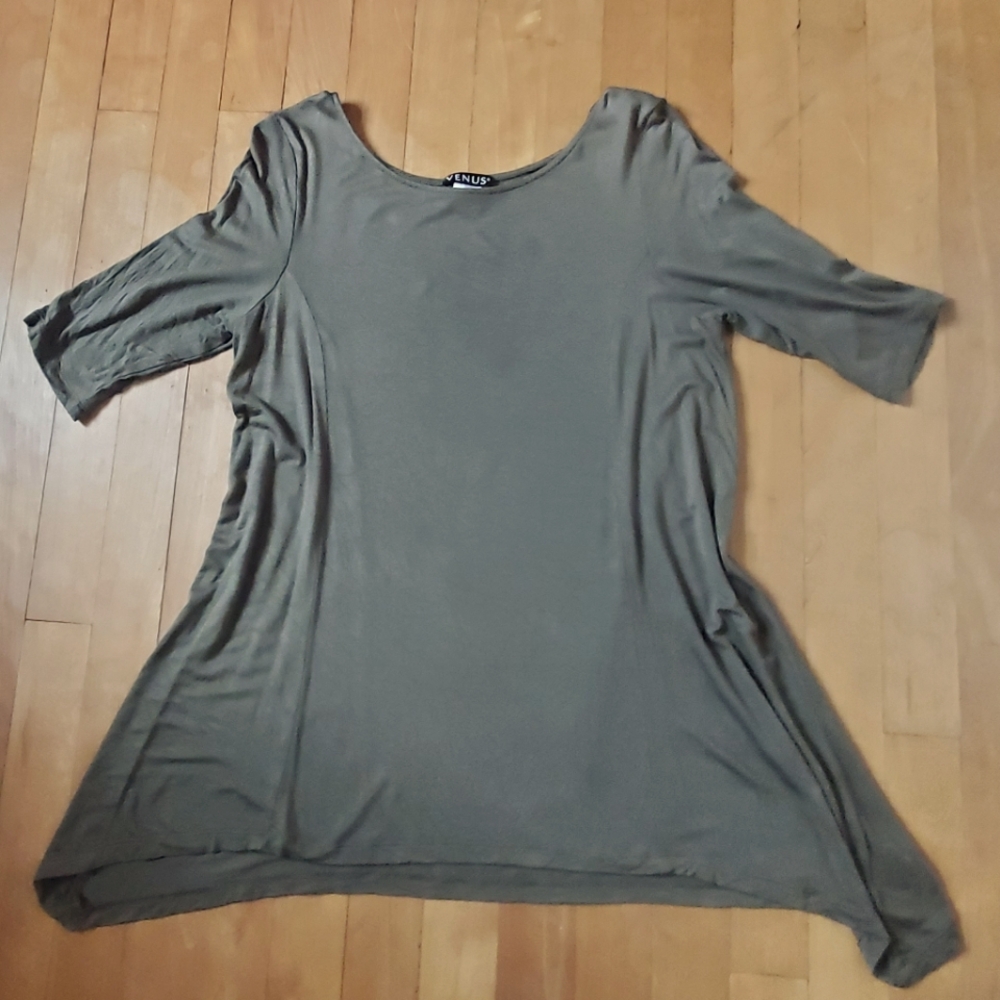 Venus Top